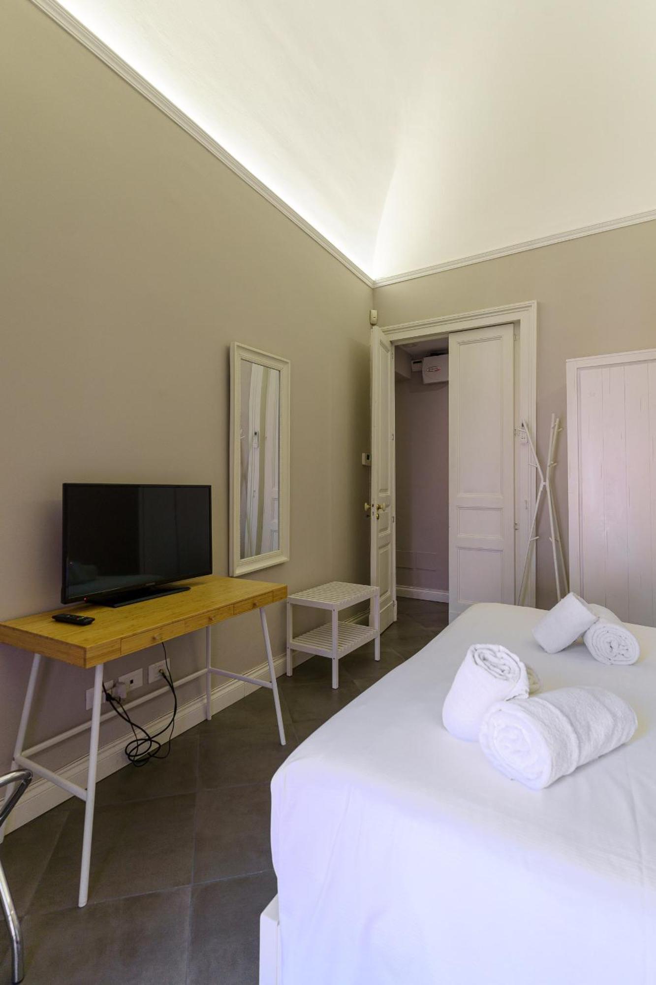 Felt In Love In Catania Exterior photo